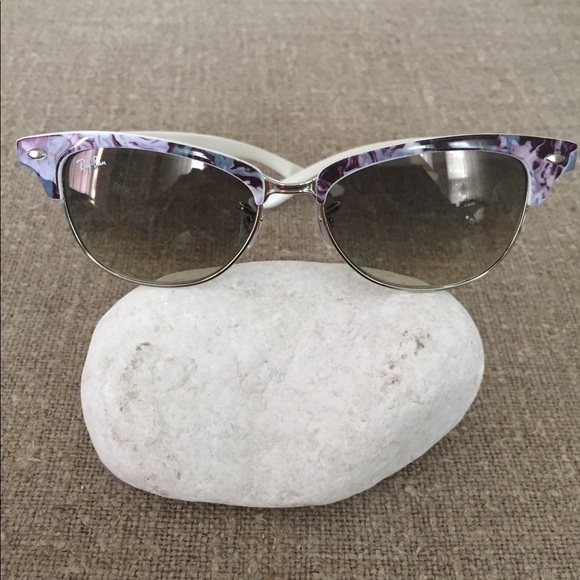 Ray Ban Women’s Clubmaster Classic RB 4132 832/32 - Picture 1 of 5